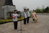南京一中师生祭扫雨花台烈士陵园（二）