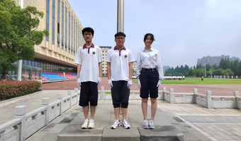 光荣的升旗手（北校区第十七周）