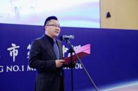 这位校长开学第一讲，鼓励学生坚持学习、坚定向上！