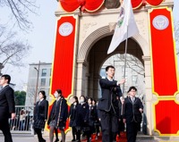 相信自己，相信相信的力量！南京一中18岁成人仪式温暖有力