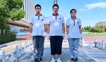 光荣的升旗手（北校区第四周）