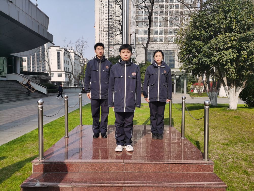 nEO_IMG_97E2668F9C6A59F9DC0A8494682EBE1E