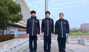 光荣的升旗手（北校区第四周）