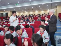 院士1课堂 | 探寻材料科技征程里的“中国答案”！院士寄语：机会，只给有准备的人